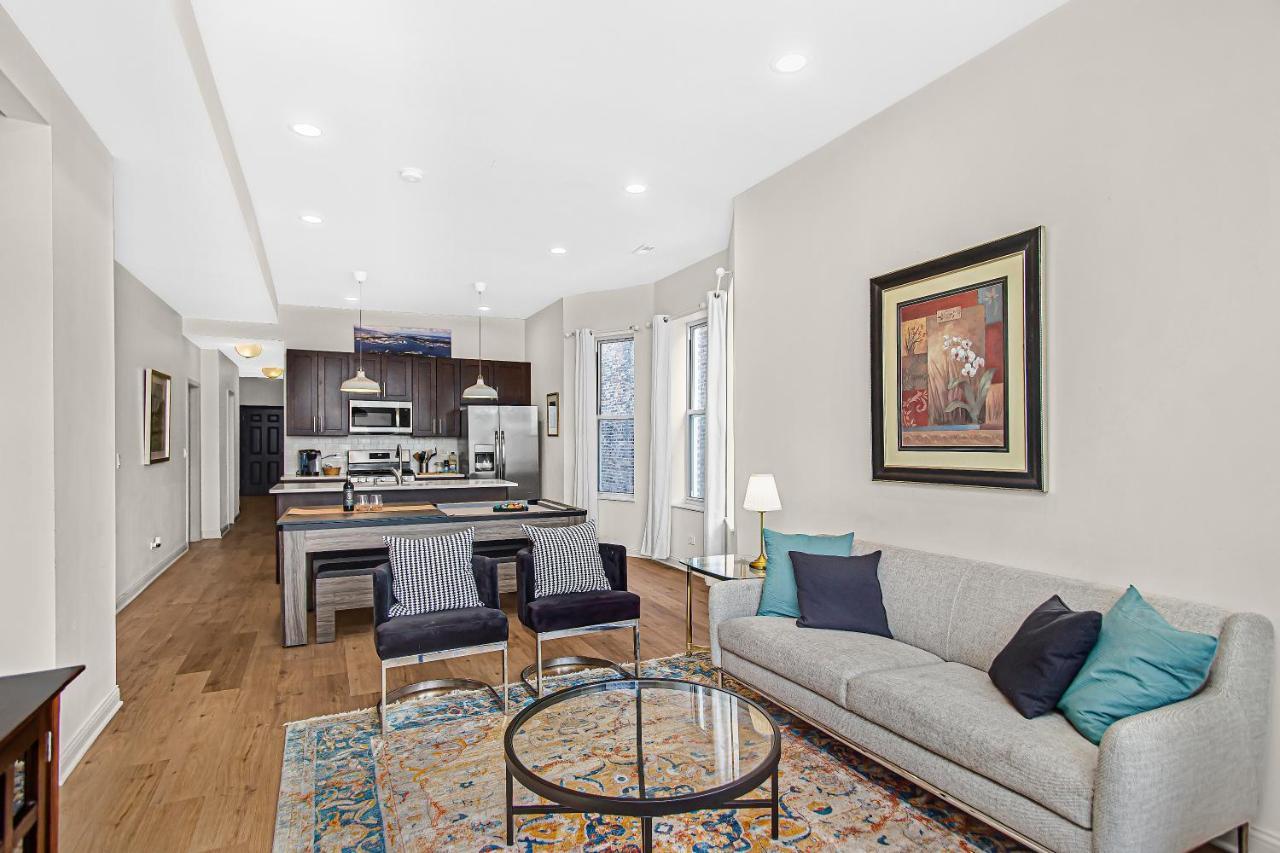 Modern 4Br Just A Block From Cta Pink Line With Pool Table Free Parking Apartman Chicago Kültér fotó
